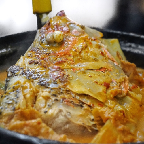 Kam Long Fish Head Curry — Essential Comfort Hakwe Food in JB